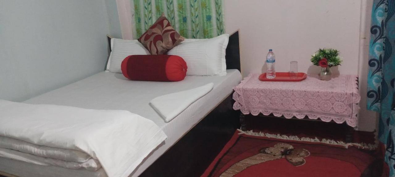 Unique Hotel And Lodge - Pleasure Of Homely Stay - Bandipur Bagian luar foto