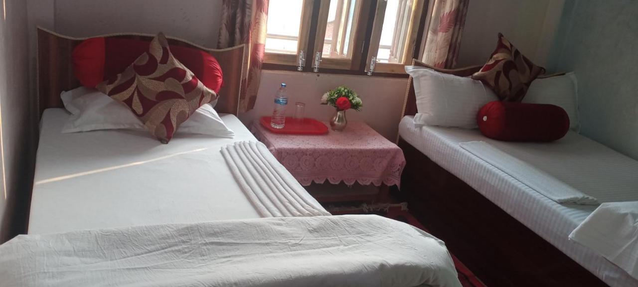 Unique Hotel And Lodge - Pleasure Of Homely Stay - Bandipur Bagian luar foto